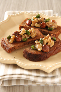 nuts_honey_bread_200300.jpg