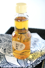 sekine_gomaoil.jpg